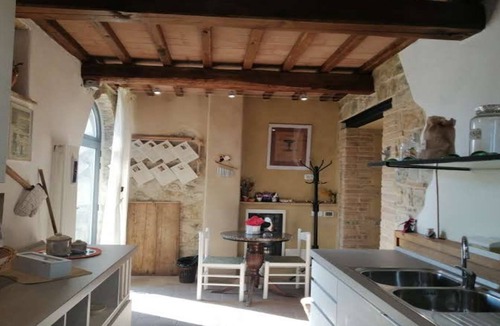 Montenero Villa | Val d'Orcia Historic Farmhouse: 19th century dwelling with Pool and View. 10pl for groups