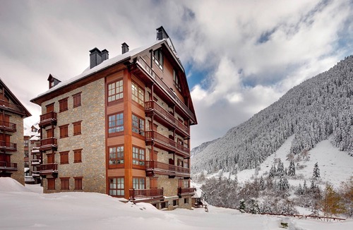 Casarilh Apartment | Val de Ruda Luxe 39 by FeelFree Rentals