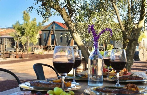Valle de Guadalupe Cabin | Valle de Guadalupe Finca Cazosa.