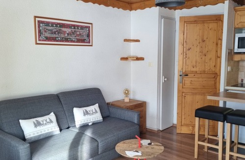 Val-Thorens Apartment | * * Val Thorens Charming apartment for 4 people - Residence Le Schuss