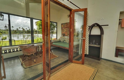 Kuzhuppilly Villa | Vala House