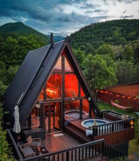 Cisnadie Ski Chalet | Valdo Cabin