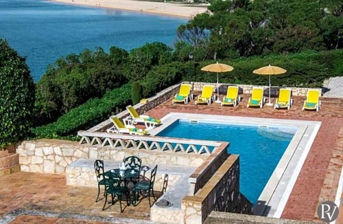 Ferragudo Villa | Vale da Canada Villa Sleeps 18 Pool WiFi