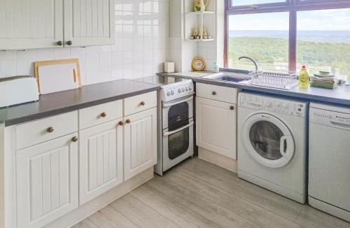 Littledean House | Vale View Cottage