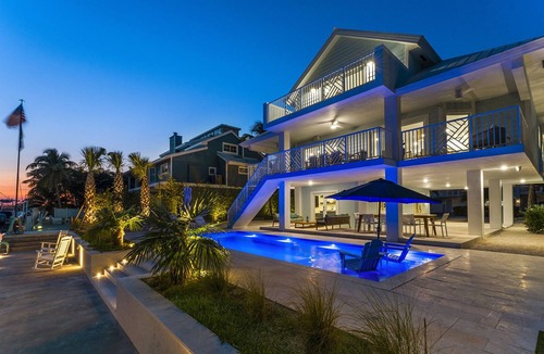 Venetian Shores House | Valencia Time in Isla Morada