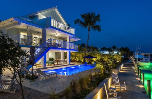 Venetian Shores House | Valencia Time in Isla Morada
