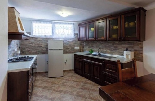 Ortonovo Apartment | Valentinà house complete house near the sea