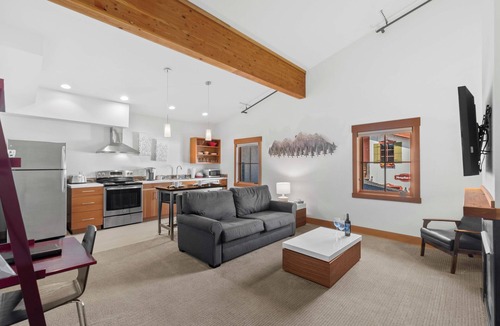 Leavenworth Condo | Valhalla-One Bed Condo Suite*Downtown*Festhalle Area*Walk to Everything!