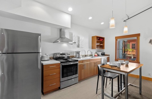 Leavenworth Condo | Valhalla-One Bed Condo Suite*Downtown*Festhalle Area*Walk to Everything!