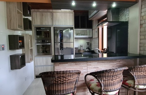 Praia do Rosa House | Valle Paradiso