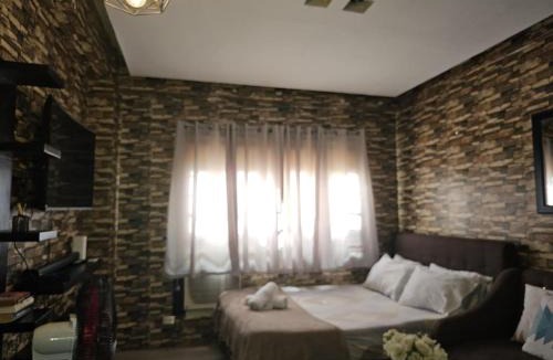 Taytay Apartment | Valley Golf Condominium Staycation