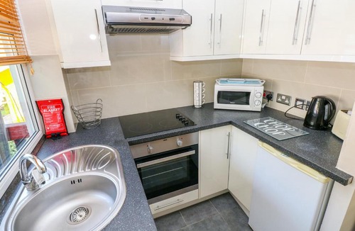 Saundersfoot House | Valley Grove 2