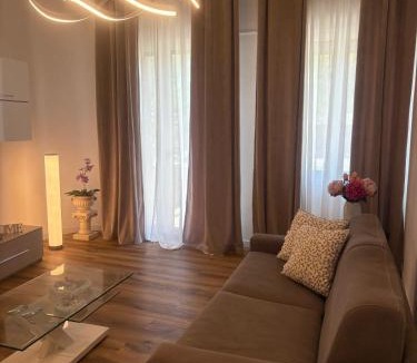 Roe Apartment | Valley House