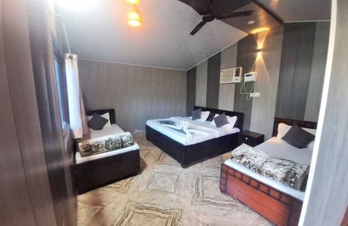 Jogiyana Hotel | VALLEY KING RESORT