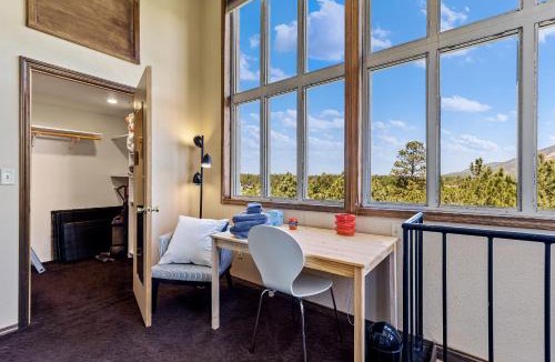 Flagstaff House | Valley View #240