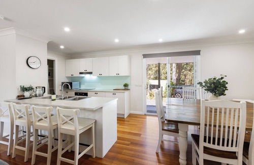 Sawmill Settlement House | Valley View Retreat: 4 BR, 2.5 BA House in Sawmill Settlement, Sleeps 10