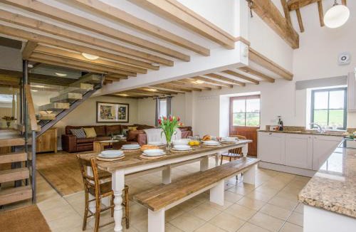 Bradbourne House | Valley View Barn