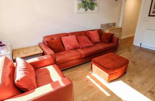 Holmbridge House | Valley View Cottage