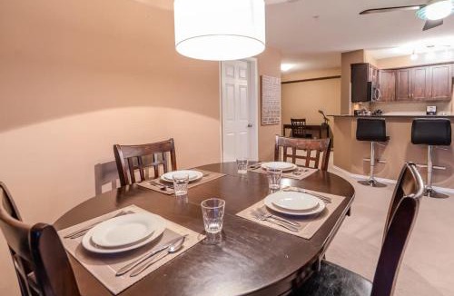 East Kootenay Apartment | Valley View Haven - BBQ Hot Tub Pool Gym