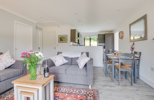 Denton House | Valley View - Two Bedroom House, Sleeps 4