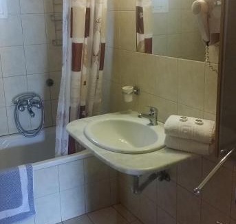 Matala Hotel | Valley Village