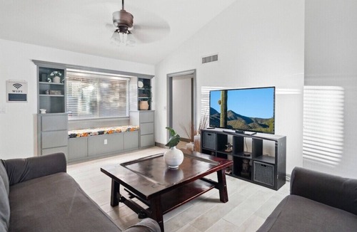 Deer Valley House | #ValleyoftheSun 2 KING BED 4 BR w/ private yard