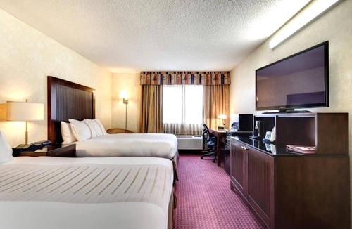 Devils Lake Hotel | Value-Packed Suite near Lake Region Heritage Center | Free Parking & Pool Access