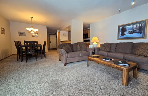 Dillon Condo | Value Priced Condo W/Lake & Mtn Views, Free Ski Shuttle