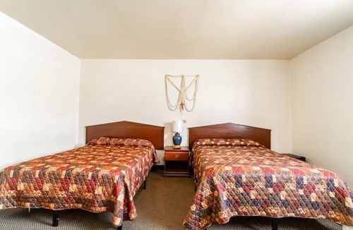 Brownsville Hotel | Value Stay close to Downtown Brownsville Attractions - 4 Relaxing Rooms