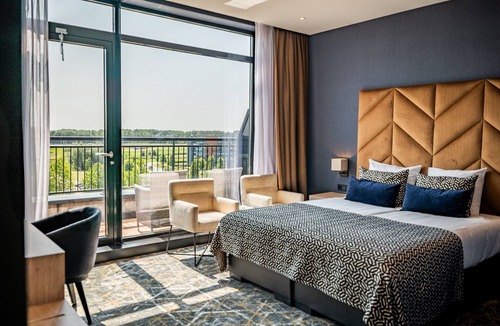 Almere Stad Hotel | Van Der Valk Hotel Almere