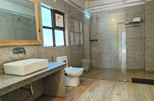 Bail Parao Resort | Vanasthali Jungle Resort Jim Corbett