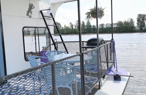Queensborough Boat Rental | Vancouver 2 bedroom
