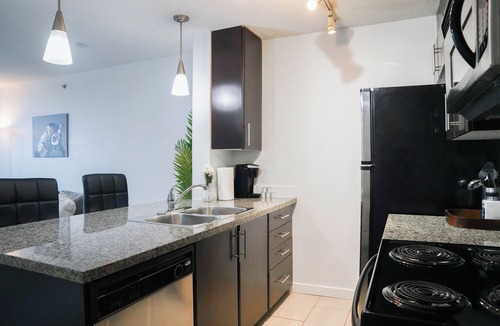 Crosstown Apartment | Vancouver downtown apartment