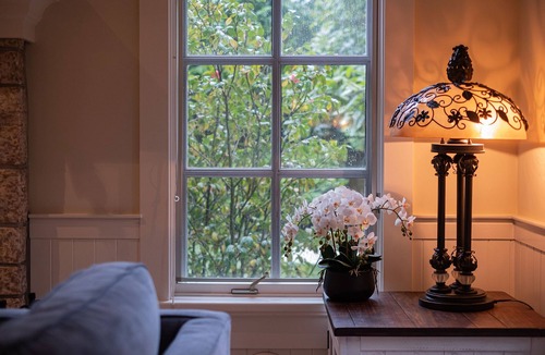 Kerrisdale Villa | Vancouver Golf Villa. - Private 5BR/6BA, w Golf Practice, Pet Friendly