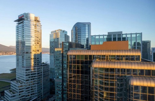 Coal Harbour Hotel | Vancouver Marriott Pinnacle Downtown Hotel