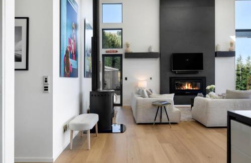 Fernhill House | Vanda Heights