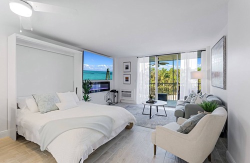 Vanderbilt Beach Condo | Vanderbilt Towers at Vanderbilt Beach- Bayside