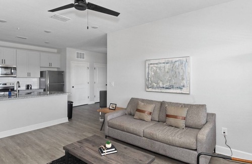 Newberry Apartment | Vanguard 1BD 1 - One Bedroom Apartment, Sleeps 2