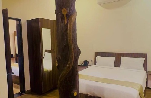 Avarghani Hotel | Vann Vaikuntham