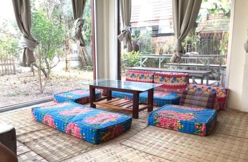 Savannakhet Bed & Breakfast | Vanpila