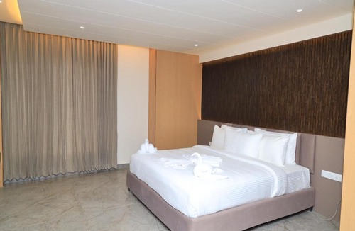 Katpadi Hotel | Vantara Suites