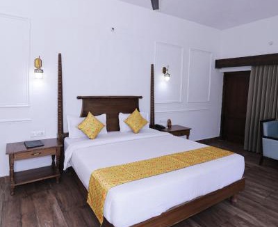 Sona Nadi Range Hotel | VANVASA RESORTs