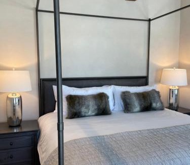Crested Butte Hotel | Vaquera House
