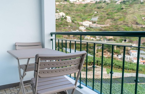 Camara de Lobos Villa | VARANDAS DA CALDEIRA By Madeira Real