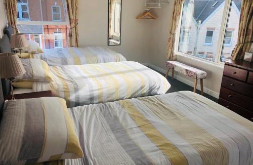 Hele House | Varley House