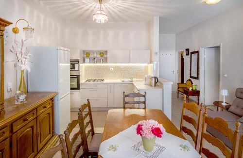 Siofok Aranypart Apartment | Vas Villa