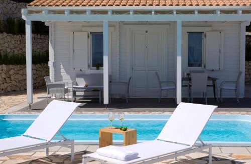 Evgiros Villa | Vasiliki Cottages