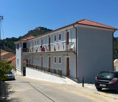 Frourion House | Vassilis Retreat