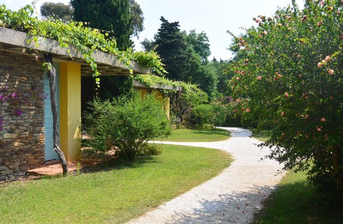 Porquerolles House | Vaste Maison D'architecte Avec Jardin Arboré