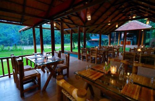Kalloor House | Vayal Veedu